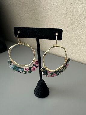 Gold-Tone Hoop Earrings with Pink Floral Accent on Green Trim